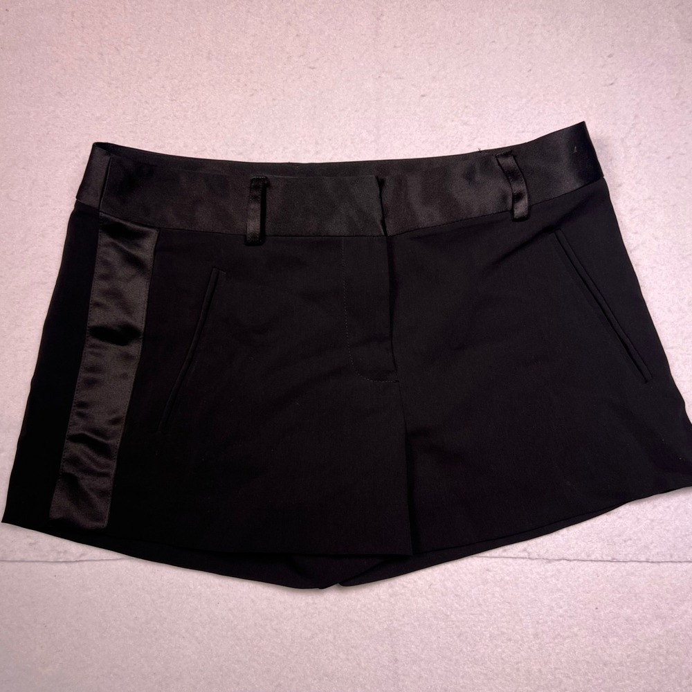 Forever 21 Tuxedo Shorts Womens XS Black Excellent